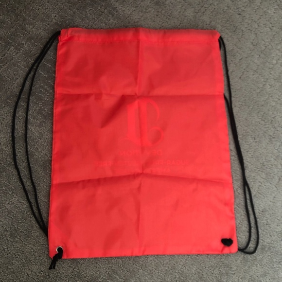 Assortment of Bags, Tote Bag and Drawstring Bag - Picture 7 of 12